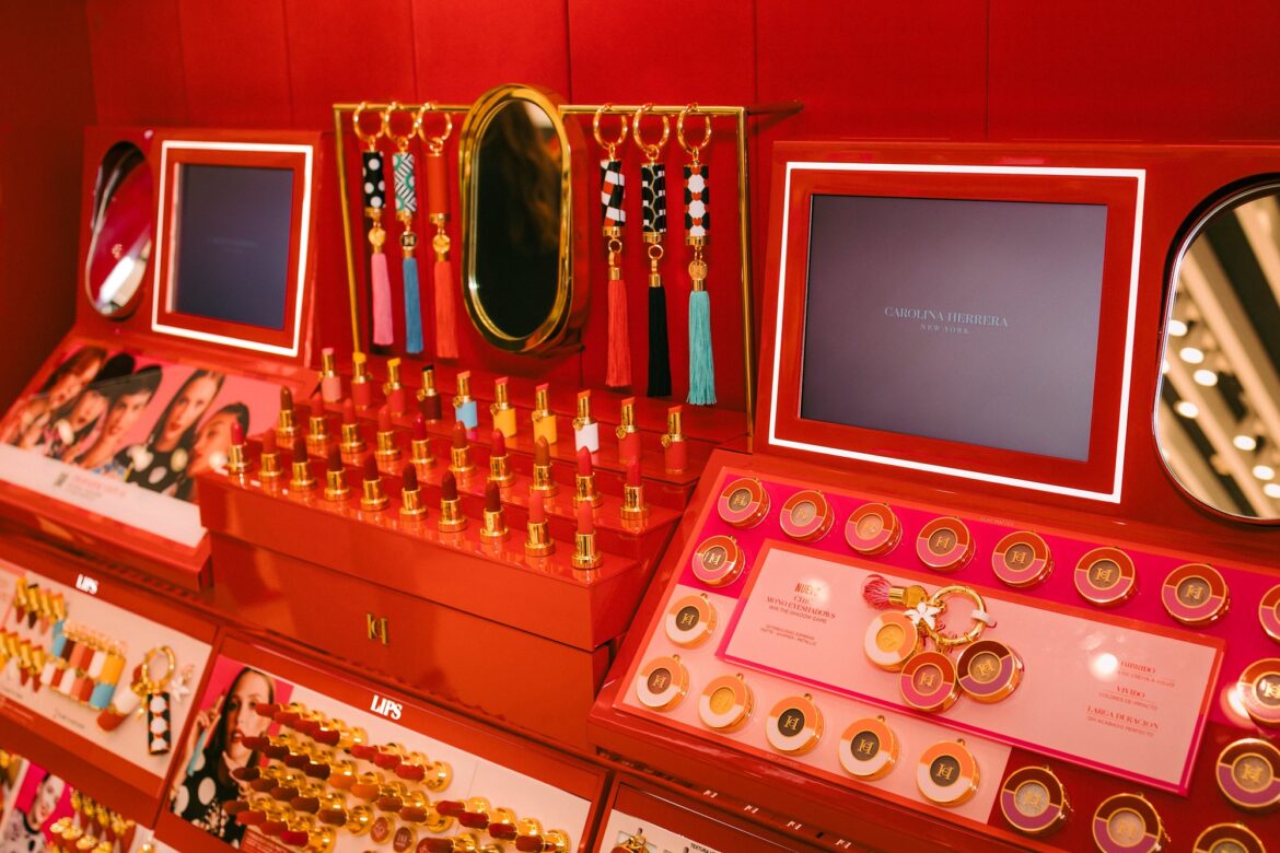 DESTACADA CAROLINA HERRERA